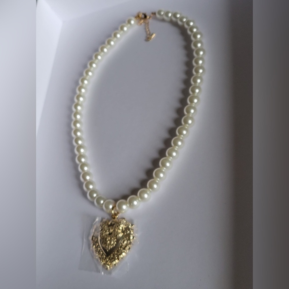 Dolce & Gabbana Gold Heart Charm - Picture 4 of 6